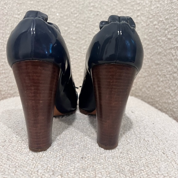 Chloe Navy patent heels Size 37 1/2 - Picture 4 of 6